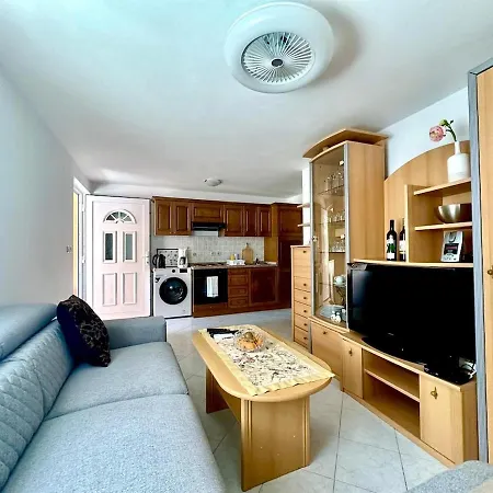 Apartment Small House Near The
